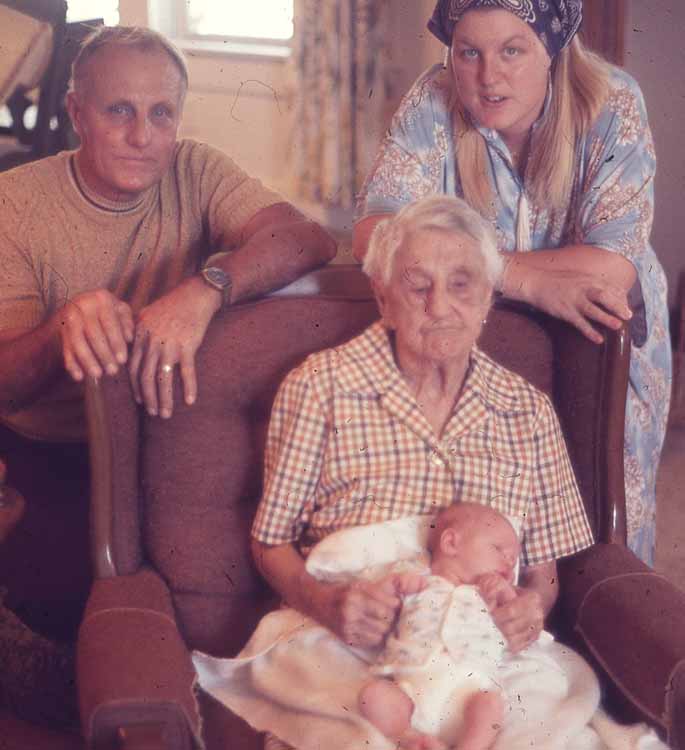 holly newborn